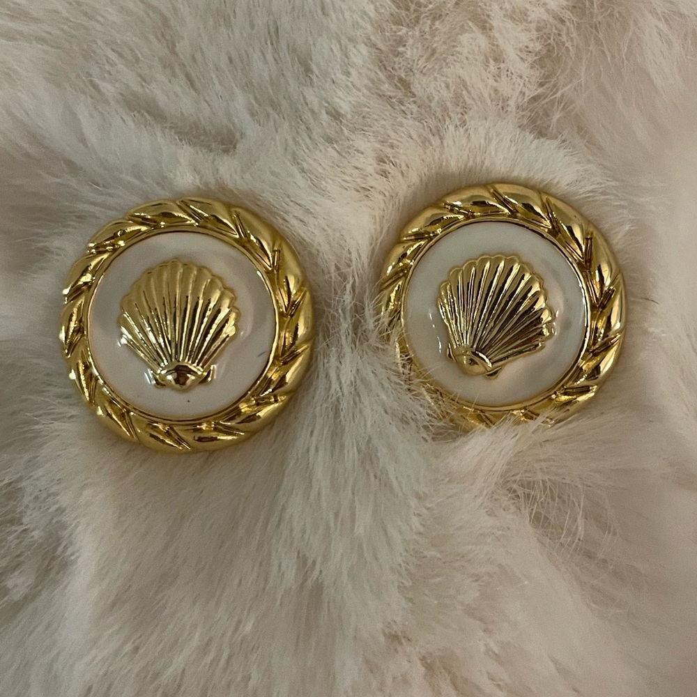 Vintage NWOT Lilly Pulitzer Stud Earrings